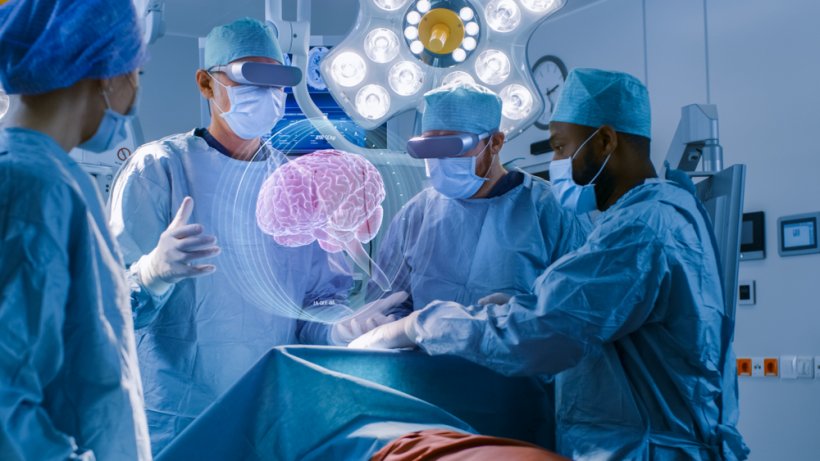 Augmented Reality Software Shows Promise In Neurosurgical Applications |  The Healthcare Technology Report.